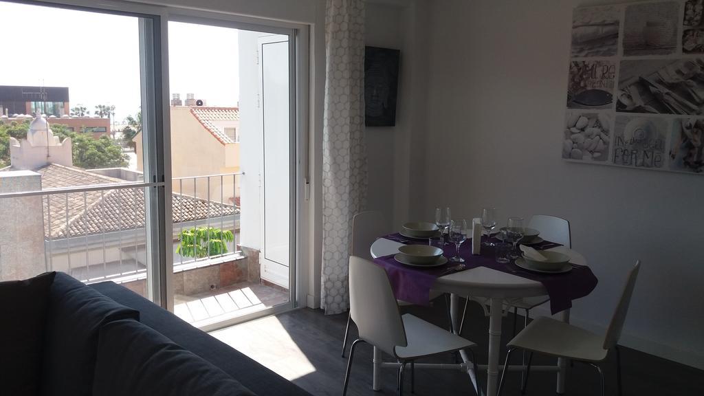 Apartmentsuitespain Atic Panoramic Beach Valencia Exteriör bild